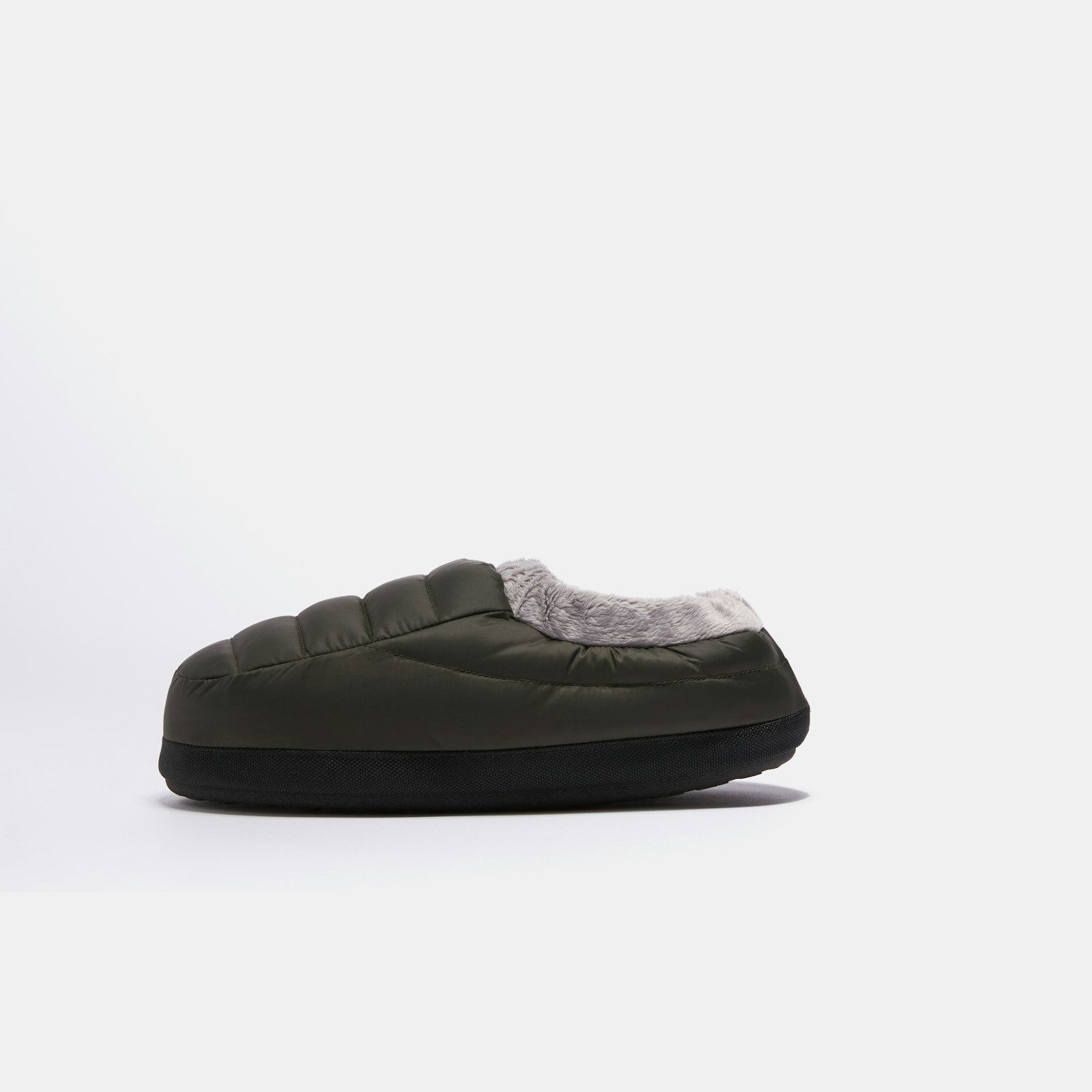 CampSlippers_Green_Small_Product_1x1_1110.jpg