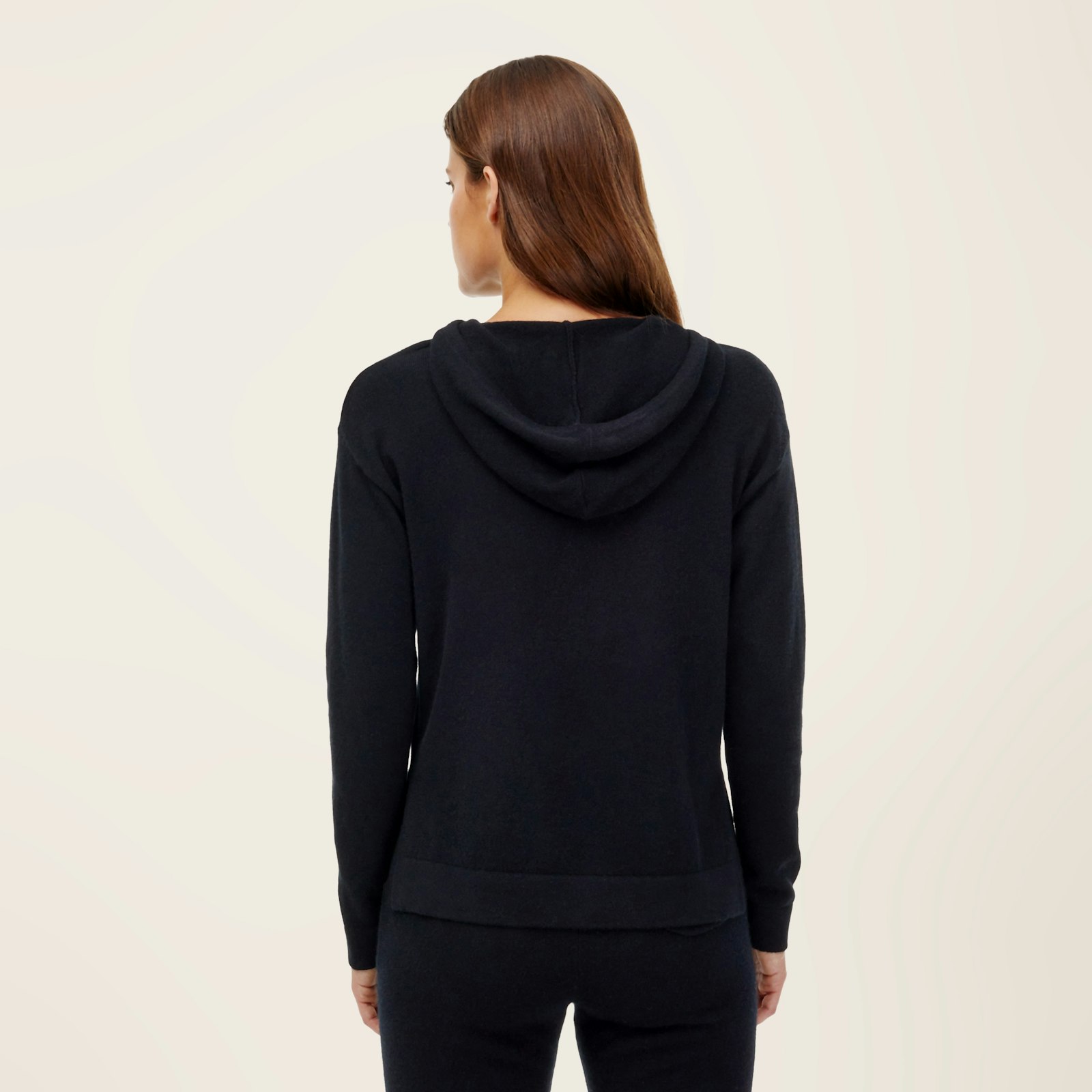 Recycled_Cashmere_Hoodie_Black_Womens_OnFigure_1x1_1216.jpg