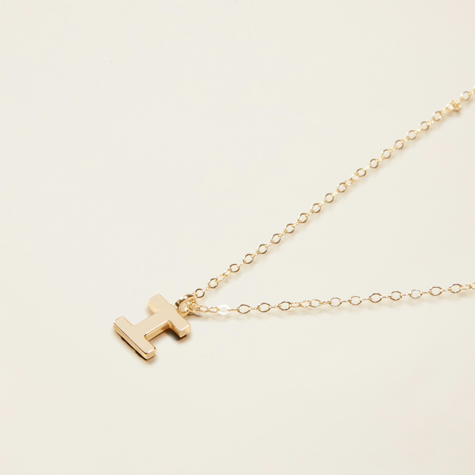Yellow Gold Initial Necklace_Yellow Gold_Jewelry_Product_1x1_0126.jpg