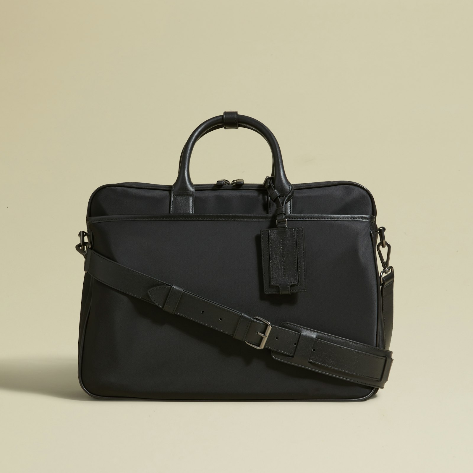 Miles_Covertible_Briefcase_4x5_Front.jpg