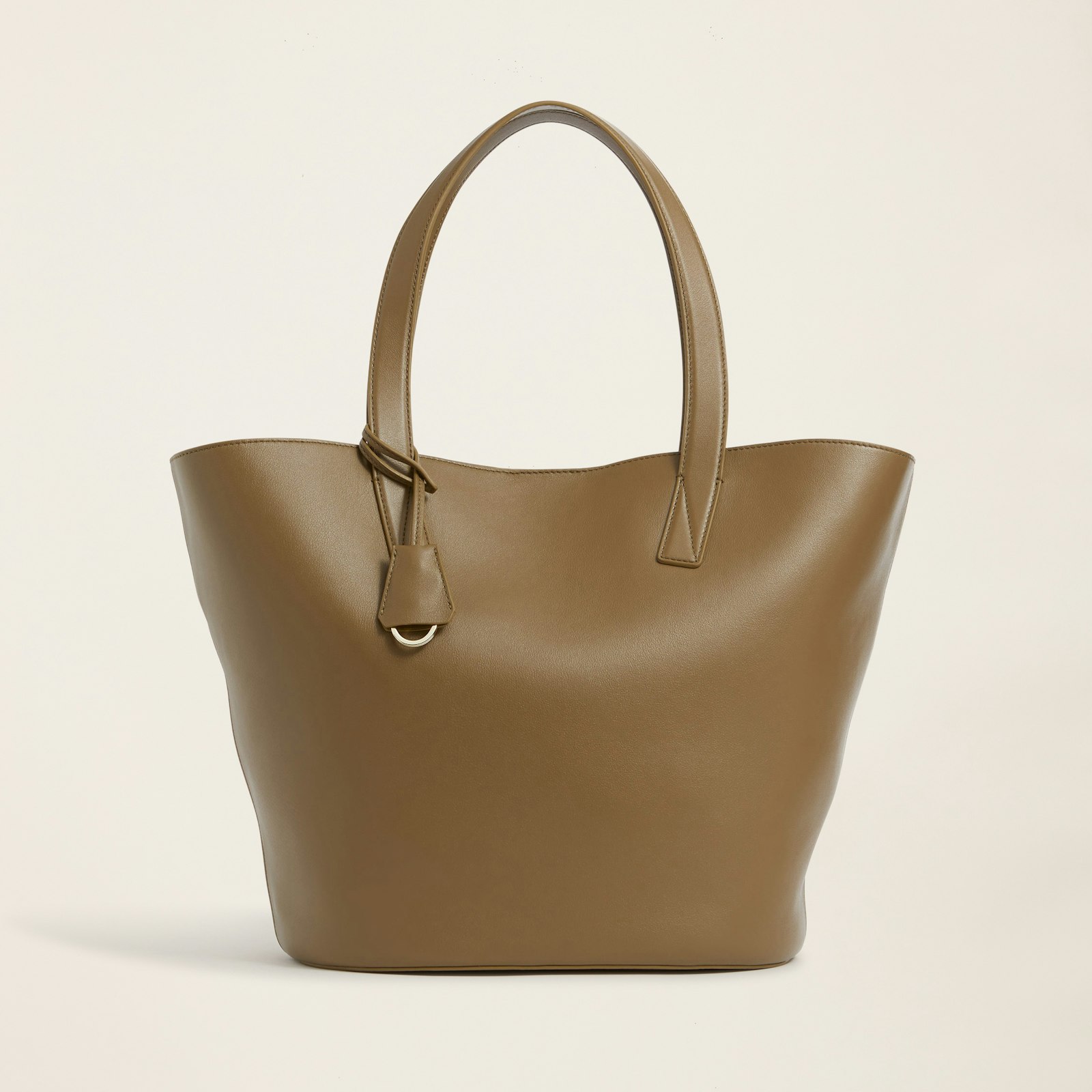 Leather_Beach_Tote_Fatigue_LightGold_1x1_Front_379.jpg